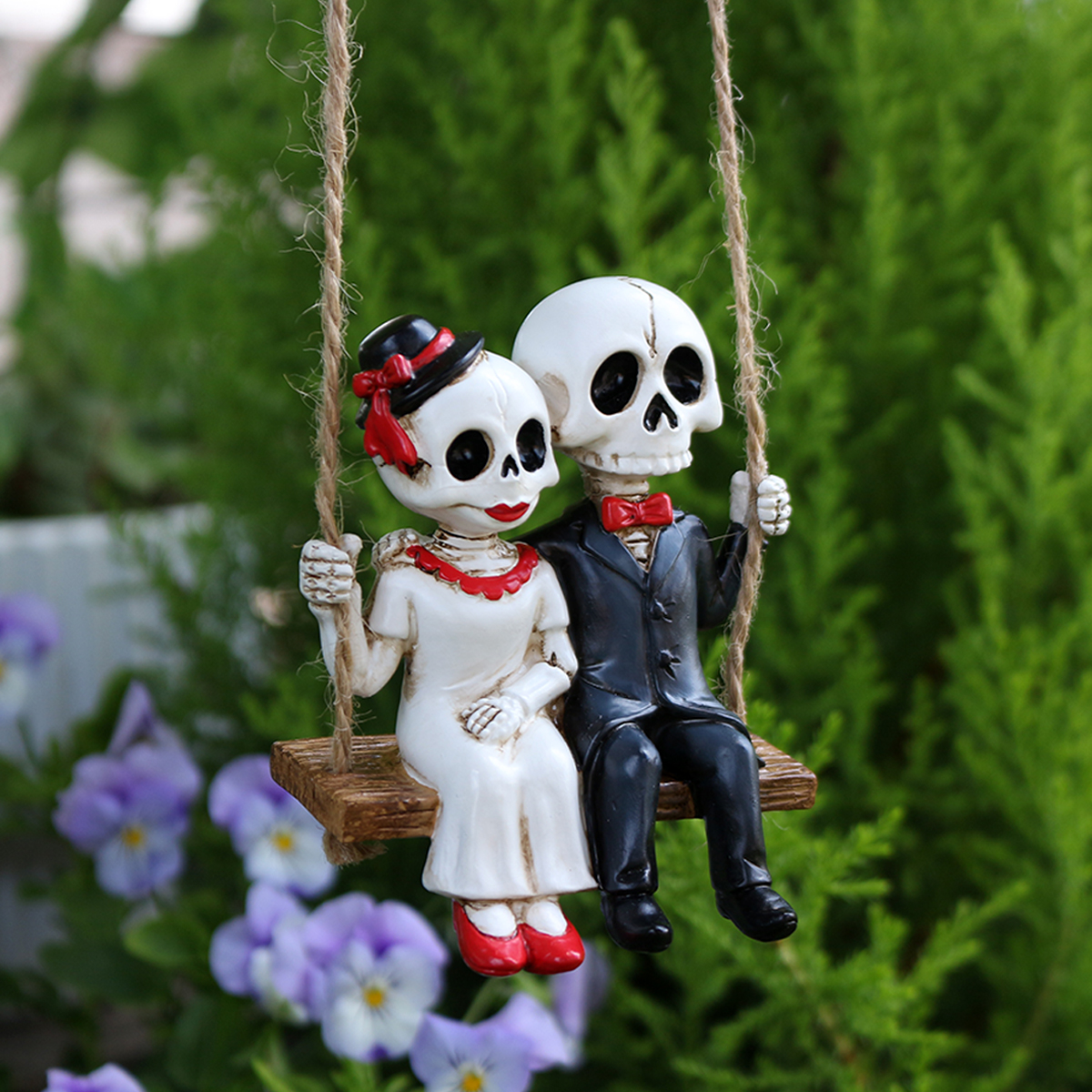 Resin Skeleton Couple Swing St - Bonsai Garden Festival ulasan dan harga